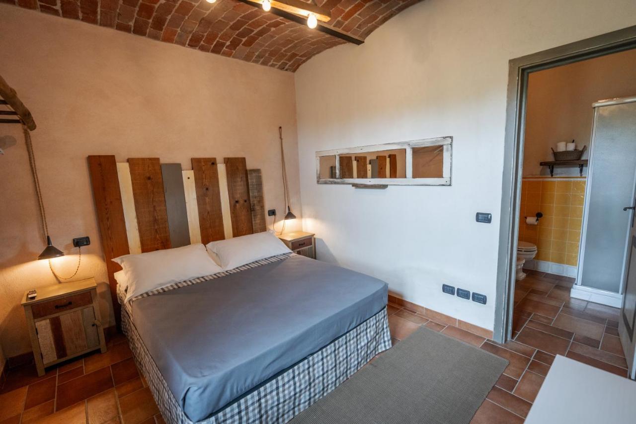 Gilda E I Suoi Amici Bed and Breakfast Neive Buitenkant foto
