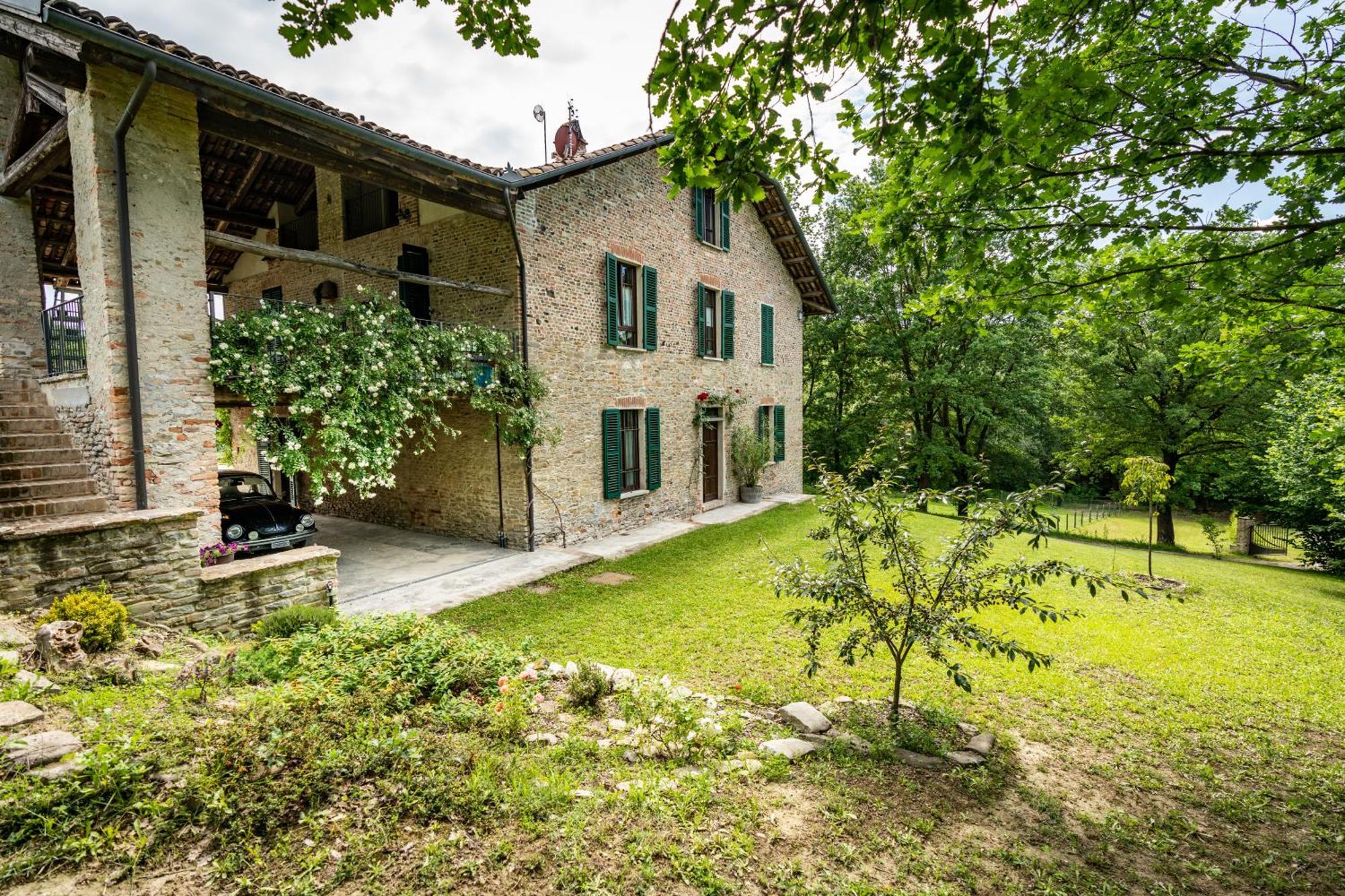 Gilda E I Suoi Amici Bed and Breakfast Neive Buitenkant foto