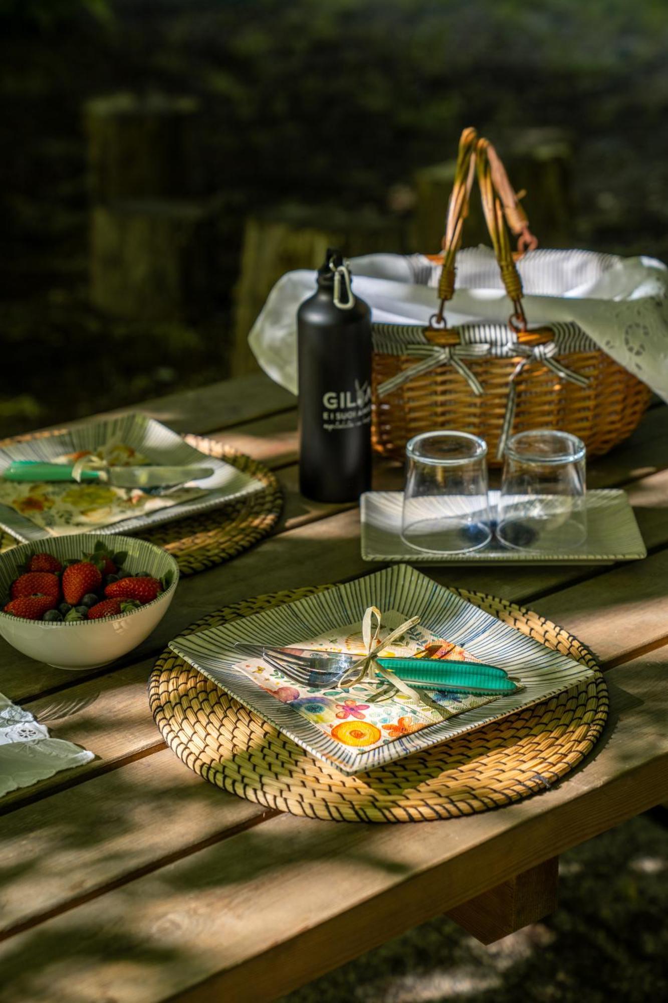 Gilda E I Suoi Amici Bed and Breakfast Neive Buitenkant foto