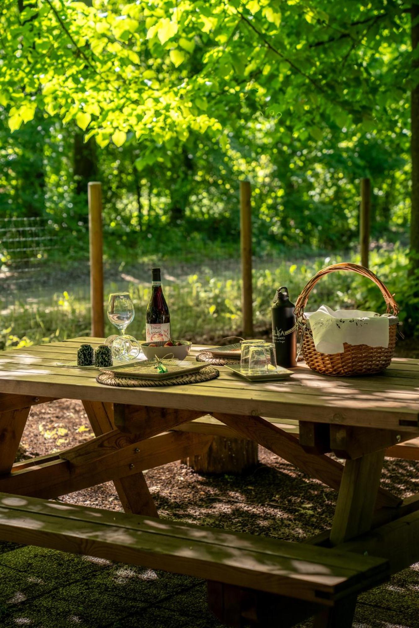 Gilda E I Suoi Amici Bed and Breakfast Neive Buitenkant foto